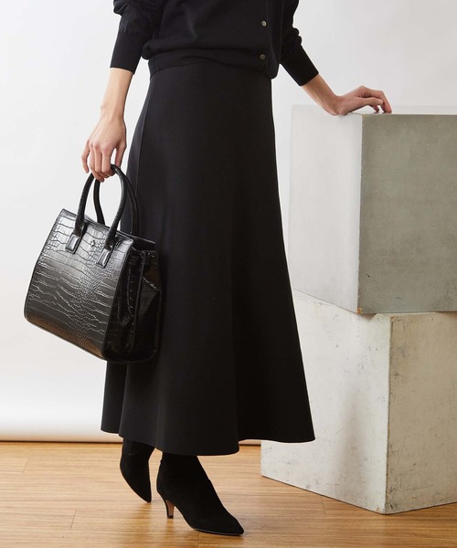 OUVRAGE CLASSE（ウヴラージュクラス）の「ニットロングフレアースカート（スカート・レディース・ブラック/グレイッシュベージュ・FREE）」の8枚目の写真