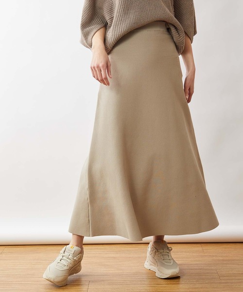 OUVRAGE CLASSE（ウヴラージュクラス）の「ニットロングフレアースカート（スカート・レディース・ブラック/グレイッシュベージュ・FREE）」の18枚目の写真