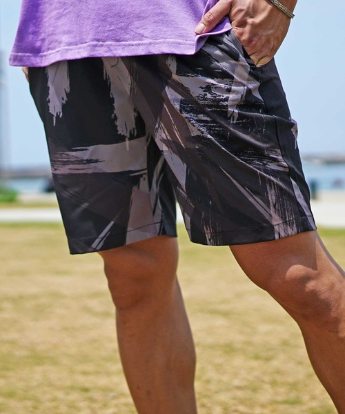 JOKER(ジョーカー)の「心躍る、アロハ気分。 総柄フラワーハーフパンツ メンズ 春服(その他パンツ・メンズ・ホワイト系1/ホワイト系2/ホワイト系3/ブラック系1/ブラック系2/ブラック系3/ブラック系4/ブラック系5/グレー系1/ブルー系1・M/L/XL)」の7枚目の写真