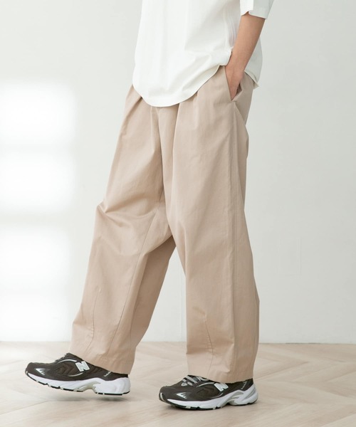 FORK&SPOON（フォークアンドスプーン）の「FORK&SPOON　ワイドバルーンパンツ（その他パンツ・メンズ・ブラック/ベージュ・4/5）」の5枚目の写真