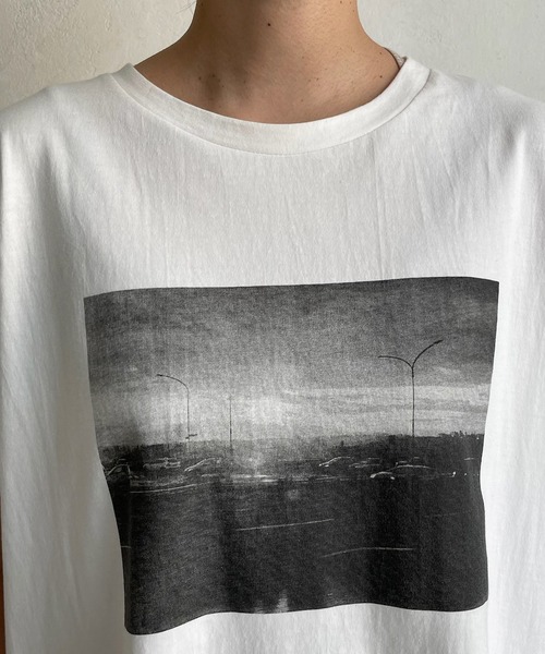 DouDou(ドゥドゥ)の「【AgAwd/アガウド】フォトTEE(Tシャツ/カットソー・レディース・ブラック/ホワイト・FREE)」の21枚目の写真