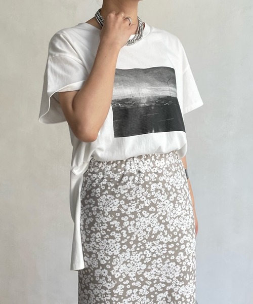 DouDou(ドゥドゥ)の「【AgAwd/アガウド】フォトTEE(Tシャツ/カットソー・レディース・ブラック/ホワイト・FREE)」の18枚目の写真