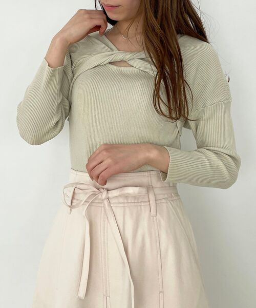 MAJESTIC LEGON(マジェスティックレゴン)の「フロントツイストニット(ニット/セーター・レディース・ライトグリーン/アイボリー/ブルー・MEDIUM)」の2枚目の写真