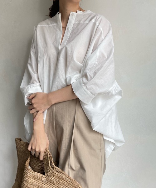 DouDou（ドゥドゥ）の「【WEB限定】バックギャザーオーバーシャツ（シャツ/ブラウス・レディース・オフホワイト/ピンク/オレンジ・FREE）」の2枚目の写真