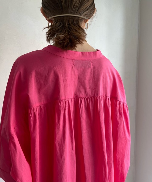 DouDou（ドゥドゥ）の「【WEB限定】バックギャザーオーバーシャツ（シャツ/ブラウス・レディース・オフホワイト/ピンク/オレンジ・FREE）」の16枚目の写真