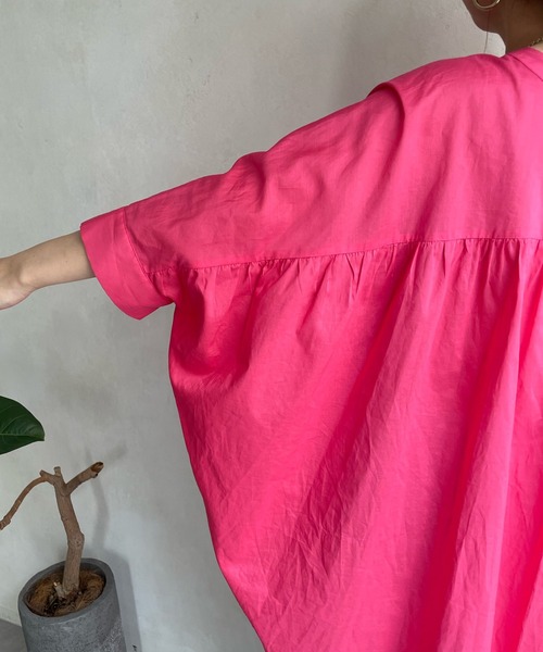 DouDou（ドゥドゥ）の「【WEB限定】バックギャザーオーバーシャツ（シャツ/ブラウス・レディース・オフホワイト/ピンク/オレンジ・FREE）」の21枚目の写真