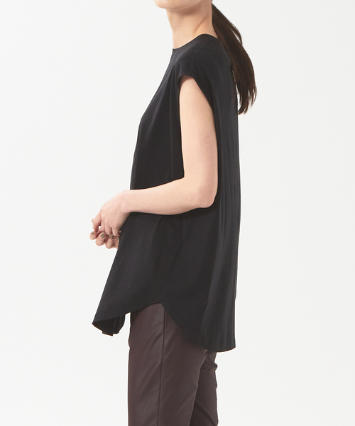 qualite（カリテ）の「コットンフレンチスリーブカットソー（Tシャツ/カットソー・レディース・オフホワイト/グリーン/ブラック/サーモンピンク・36/38）」の6枚目の写真