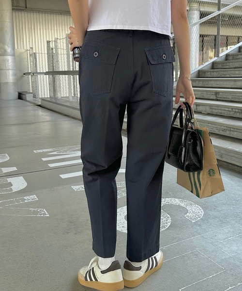 andme（アンドミー）の「コットンセンタープレスベイカーパンツ（その他パンツ・レディース・ブラック/ベージュ/ネイビー/カーキ/ホワイト/チャコールグレー/キナリ/ブラウン・S/M/L）」の14枚目の写真