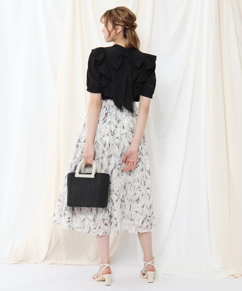 couture brooch（クチュールブローチ）の「◆マルチWAY仕様/大人フェミニンに着こなす。リボンフリルブラウス（シャツ/ブラウス・レディース・ブラック/サンドベージュ/ベビーピンク・38/40）」の6枚目の写真