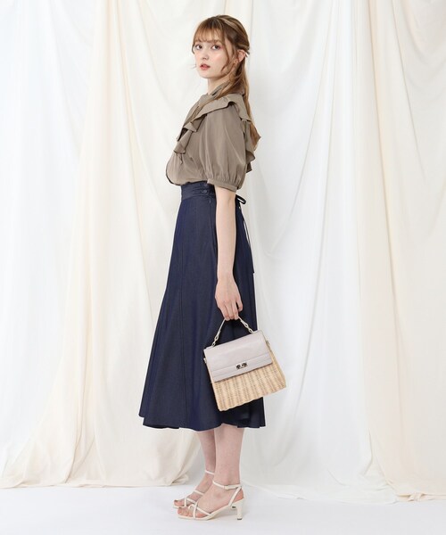 couture brooch（クチュールブローチ）の「◆マルチWAY仕様/大人フェミニンに着こなす。リボンフリルブラウス（シャツ/ブラウス・レディース・ブラック/サンドベージュ/ベビーピンク・38/40）」の8枚目の写真