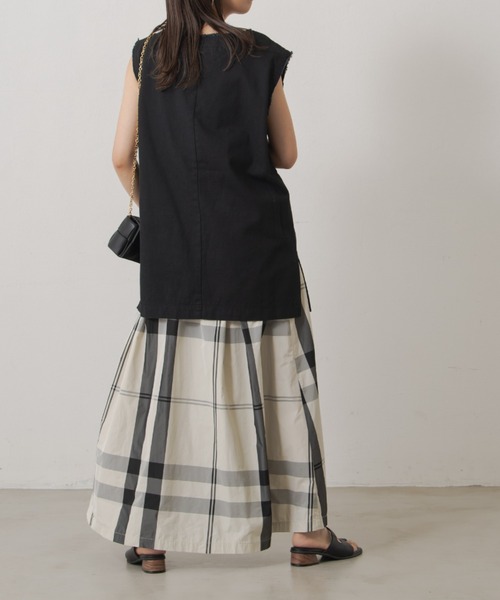 Shelly island(シェリーアイランド)の「【着映えを叶える】大柄チェックロングスカート(スカート・レディース・ホワイト・FREE)」の2枚目の写真