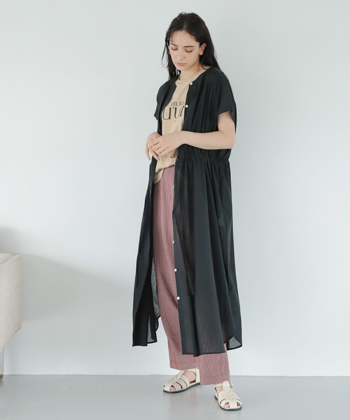 LAKOLE（ラコレ）の「BIGロゴスリーブレスTシャツ / 299131（Tシャツ/カットソー・レディース・ブラック/オフホワイト/ベージュ・SMALL/MEDIUM）」の17枚目の写真