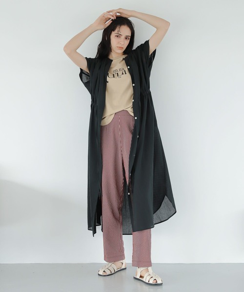 LAKOLE（ラコレ）の「BIGロゴスリーブレスTシャツ / 299131（Tシャツ/カットソー・レディース・ブラック/オフホワイト/ベージュ・SMALL/MEDIUM）」の18枚目の写真