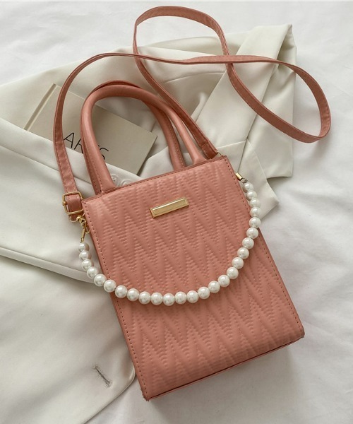 Loueme(ルエム)の「2wayパール付き スクエアミニバッグ(ショルダーバッグ・レディース・ホワイト/ブラック/ピンク/グリーン・FREE)」の4枚目の写真