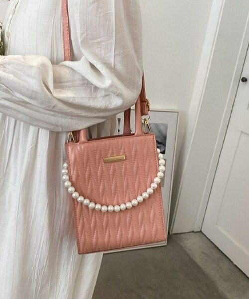 Loueme(ルエム)の「2wayパール付き スクエアミニバッグ(ショルダーバッグ・レディース・ホワイト/ブラック/ピンク/グリーン・FREE)」の14枚目の写真