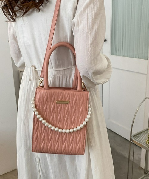 Loueme(ルエム)の「2wayパール付き スクエアミニバッグ(ショルダーバッグ・レディース・ホワイト/ブラック/ピンク/グリーン・FREE)」の15枚目の写真
