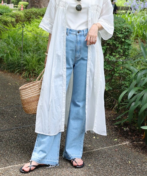 andme（アンドミー）の「裾フリンジデニムフレアパンツ（デニムパンツ・レディース・ブラック/サックスブルー/ブルー・M/L）」の6枚目の写真