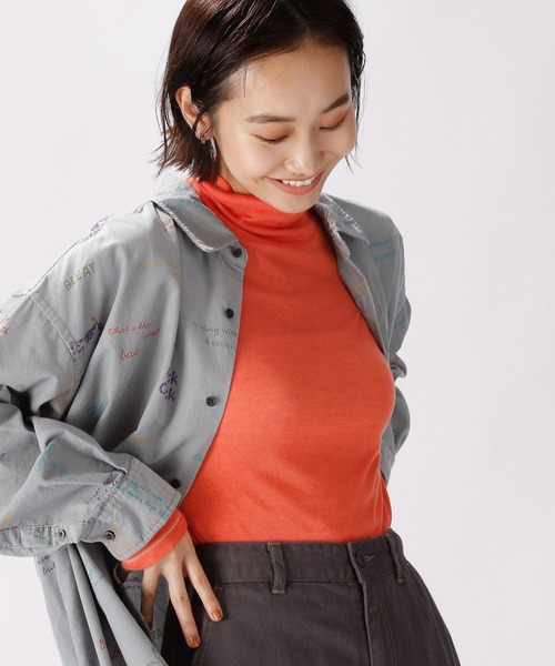 niko and...（ニコアンド）の「テンセル混シアータートルプルオーバー（Tシャツ/カットソー・レディース・ブラック/オフホワイト/オレンジ/ブルー/グリーン・MEDIUM/LARGE）」の5枚目の写真