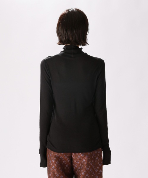 niko and...（ニコアンド）の「テンセル混シアータートルプルオーバー（Tシャツ/カットソー・レディース・ブラック/オフホワイト/オレンジ/ブルー/グリーン・MEDIUM/LARGE）」の17枚目の写真