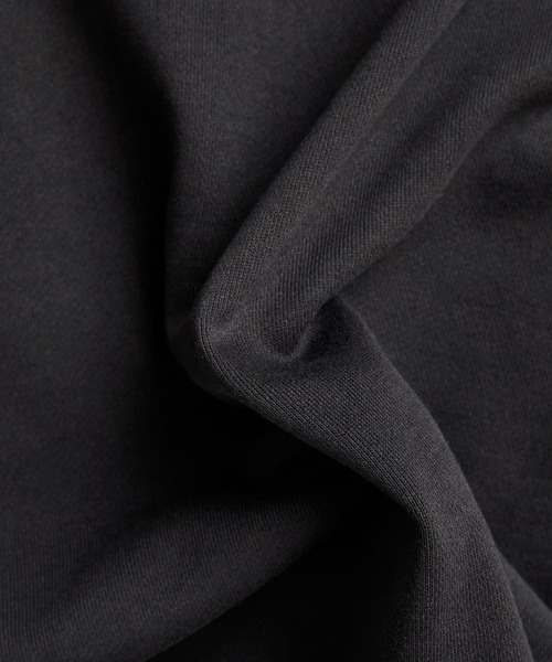 G-STAR（ジースター）の「MULTI GRAPHIC OVERSIZED SWEATER/オーバーサイズミリタリーステンシルロゴスウェット（スウェット・メンズ・ブルー系その他/ダークグリーン/ダークブラック・X-SMALL/SMALL/MEDIUM/LARGE/X-LARGE）」の4枚目の写真