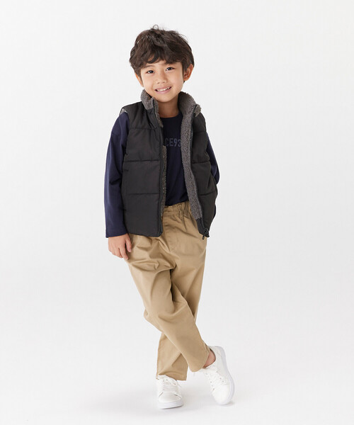 COMME CA ISM（コムサイズム）の「リバーシブル　中綿ベスト（ダウンベスト・キッズ・アイボリー/ブラウン/ブラック・150cm/120cm/130cm/100cm/140cm/110cm）」の4枚目の写真