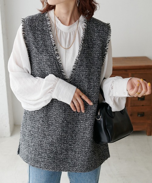 ツィード深Vベスト