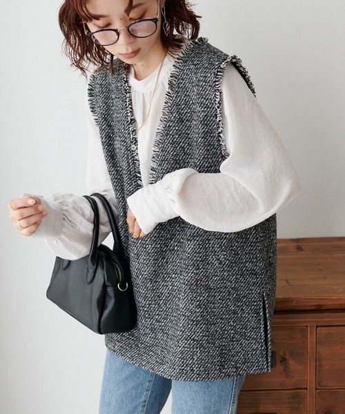 ツィード深Vベスト