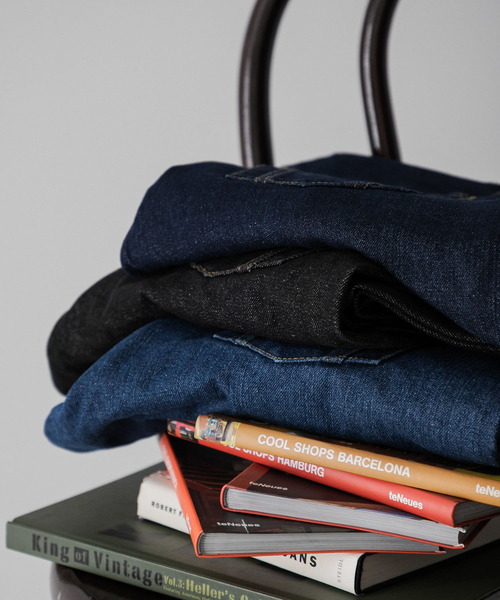 Couleur Meler（クルールメリー）の「Couleur Meler sakasa　tuck flare wide denim（デニムパンツ・メンズ・ブルー/ブラック/ネイビー・MEDIUM/LARGE）」の19枚目の写真