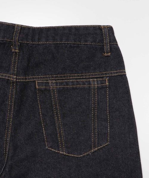 Couleur Meler（クルールメリー）の「Couleur Meler sakasa　tuck flare wide denim（デニムパンツ・メンズ・ブルー/ブラック/ネイビー・MEDIUM/LARGE）」の4枚目の写真