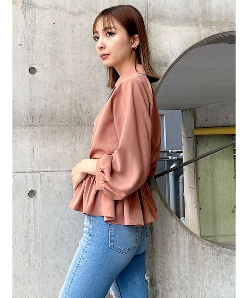 GYDA（ジェイダ）の「カシュクールペプラムブラウス（シャツ/ブラウス・レディース・ブラック/オフホワイト/オレンジ系その他3・FREE）」の7枚目の写真