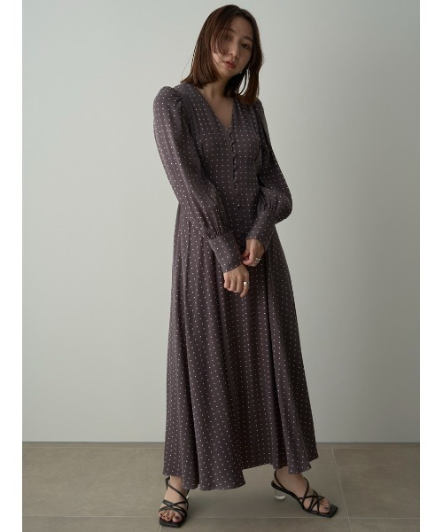 【新品タグ付き】FRAY I.D 楊柳キュプラサテンタックワンピース FRAY I.D楊柳キュプラサテンタックワンピース