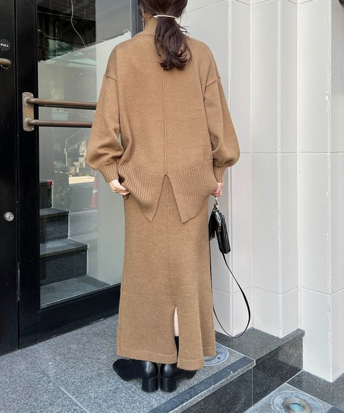 CAPRICIEUX LE'MAGE（カプリシューレマージュ）の「バックスリット