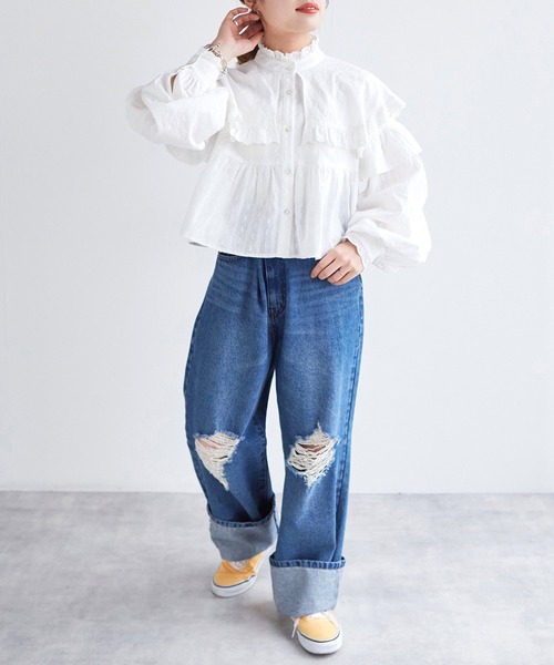 w closet（ダブルクローゼット）の「フリル切替スタンドカラーブラウス