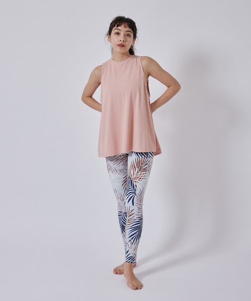 NERGY(ナージー)の「【UV】CREORAリーフ柄スポーツレギンス(レギンス/スパッツ・レディース・ブラック/ブルー・L/M/S)」の16枚目の写真