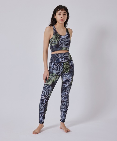 NERGY(ナージー)の「【UV】CREORAリーフ柄スポーツレギンス(レギンス/スパッツ・レディース・ブラック/ブルー・L/M/S)」の15枚目の写真