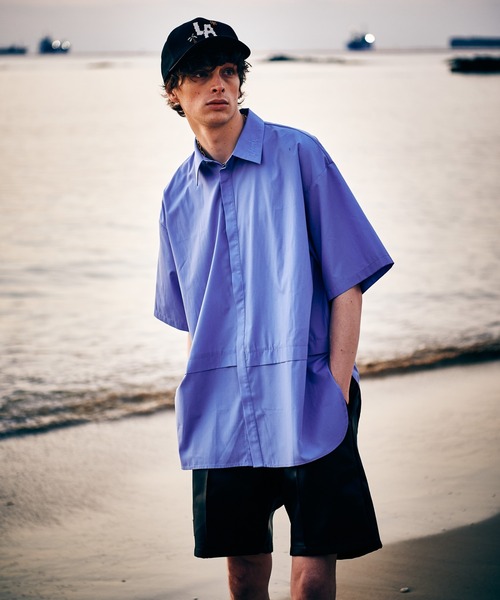 glamb（グラム）の「Hem Layered SH / ヘムレイヤードシャツ（シャツ/ブラウス・メンズ・ホワイト/ブルー/グレー・S/L/M）」の3枚目の写真