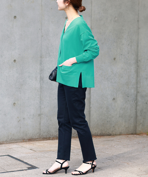 SLOBE IENA(スローブイエナ)の「アイスコットンVネックカーディガン(カーディガン/ボレロ・レディース・アイボリー/ピンク/ブラウン/グリーン/ネイビー/イエロー・FREE)」の20枚目の写真