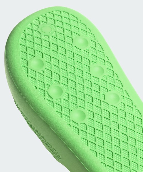 adidas（アディダス）の「アディレッタ Ayoon サンダル / Adilette Ayoon Slides / アディダスオリジナルス adidas Originals（サンダル・レディース・グリーン・24.5cm/28.5cm/26.5cm/27.5cm/23.5cm/25.5cm/22.5cm）」の9枚目の写真