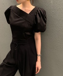 フロントタックブラウス