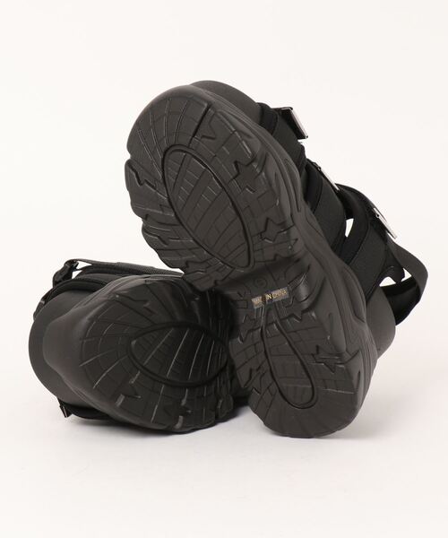 Mafmof（マフモフ）の「Mafmof(マフモフ)厚底ボリュームソールスポーツサンダル（サンダル・レディース・ホワイト/ブラック・L/M/S/LL）」の4枚目の写真