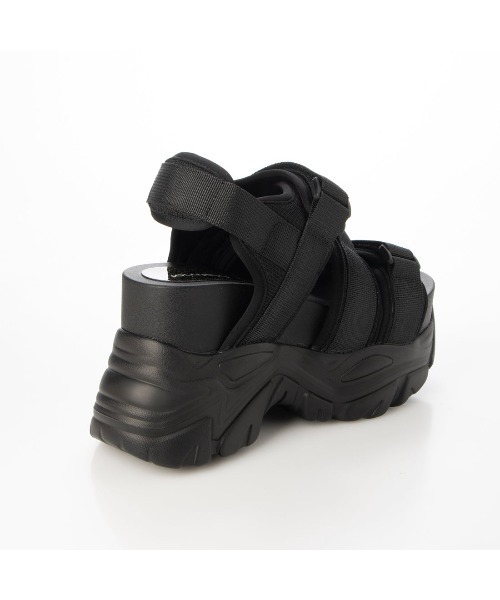 Mafmof（マフモフ）の「Mafmof(マフモフ)厚底ボリュームソールスポーツサンダル（サンダル・レディース・ホワイト/ブラック・L/M/S/LL）」の9枚目の写真