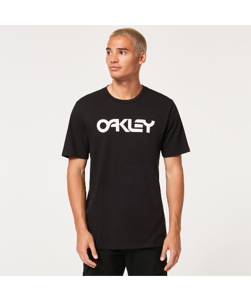 OAKLEY(オークリー)の「オークリー MARK II TEE 2.0 /LIFESTYLE ライフスタイル/カジュアル/ Tシャツ/OAKLEY(Tシャツ/カットソー・メンズ・ブラック×ホワイト/ライトグリーン/ライトグレー/ホワイト/ネイビー/ダークグレー/ブラック系その他/ブラック×グリーン/ホワイト×ブラック/イエロー系その他/レッド・L/M/S)」の22枚目の写真