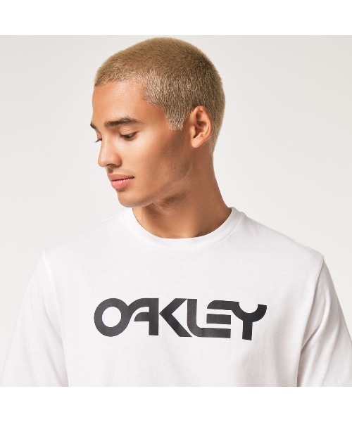 OAKLEY(オークリー)の「オークリー MARK II TEE 2.0 /LIFESTYLE ライフスタイル/カジュアル/ Tシャツ/OAKLEY(Tシャツ/カットソー・メンズ・ブラック×ホワイト/ライトグリーン/ライトグレー/ホワイト/ネイビー/ダークグレー/ブラック系その他/ブラック×グリーン/ホワイト×ブラック/イエロー系その他/レッド・L/M/S)」の12枚目の写真