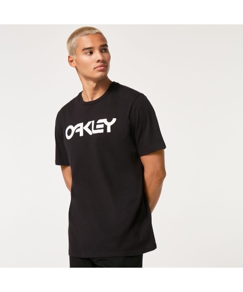 OAKLEY(オークリー)の「オークリー MARK II TEE 2.0 /LIFESTYLE ライフスタイル/カジュアル/ Tシャツ/OAKLEY(Tシャツ/カットソー・メンズ・ブラック×ホワイト/ライトグリーン/ライトグレー/ホワイト/ネイビー/ダークグレー/ブラック系その他/ブラック×グリーン/ホワイト×ブラック/イエロー系その他/レッド・L/M/S)」の19枚目の写真