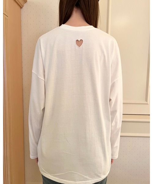 epine(エピヌ)の「Ee heart big long tee(Tシャツ/カットソー・レディース・ベビーピンク/ホワイト/ベージュ・FREE)」の4枚目の写真