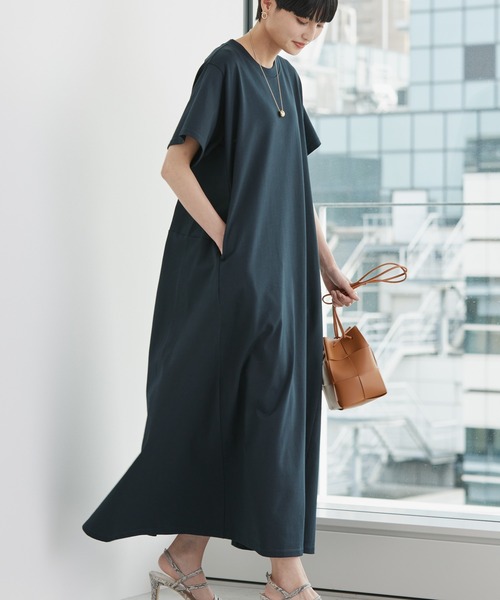 AMERICAN HOLIC(アメリカンホリック)の「切り替え半袖カットフレアワンピース(ワンピース・レディース・ブルー/ブラック/ブラウン/グレイッシュベージュ/グリーン・L/M)」の2枚目の写真