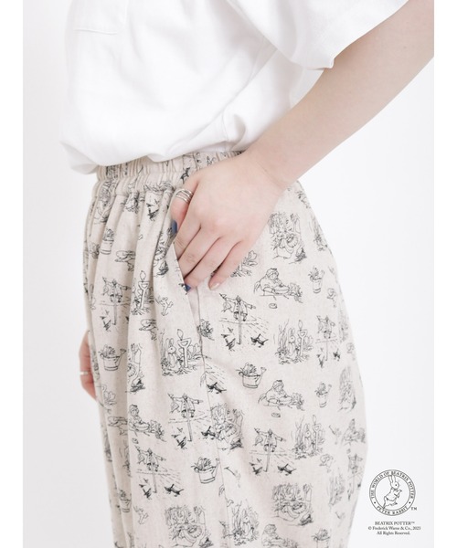 Samansa Mos2（サマンサ モスモス）の「【PETER RABBIT×SamansaMos2】総柄パンツ（その他パンツ・レディース・ブラック/キナリ・F）」の20枚目の写真