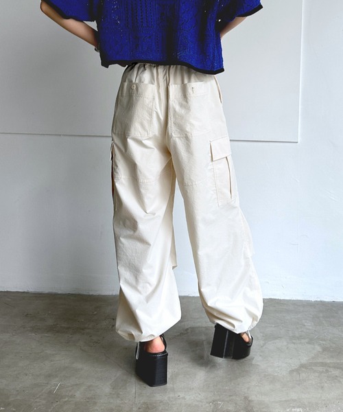 PAGEBOY（ページボーイ）の「パラシュートパンツ（スラックス・レディース・ブラック/ブラウン/オフホワイト・FREE）」の5枚目の写真