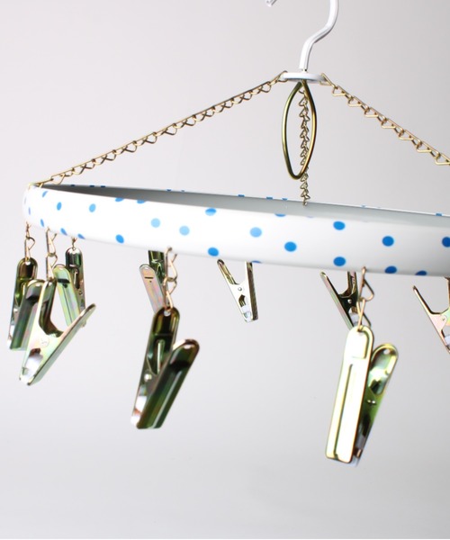 GEORGE'S（ジョージズ）の「松野屋 水玉ピンチハンガー 丸 M（ランドリーグッズ・レディース・ホワイト×ブルー・FREE）」の2枚目の写真