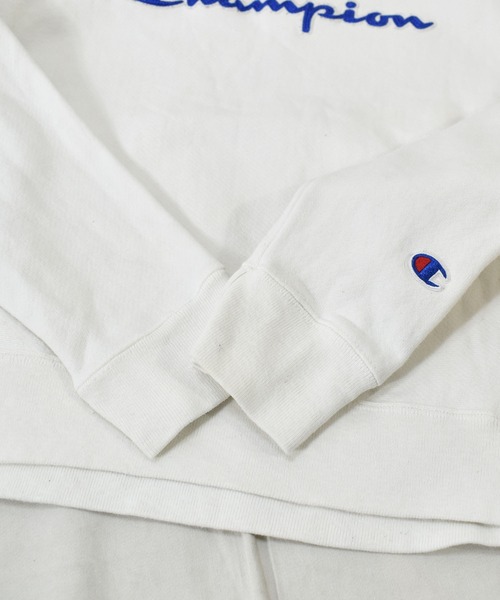 Champion(チャンピオン)の「【ヴィンテージ古着】Champion / チャンピオン リバースウィーブ ロゴ クルーネックスウェット(スウェット・メンズ・ホワイト・MEDIUM)」の4枚目の写真